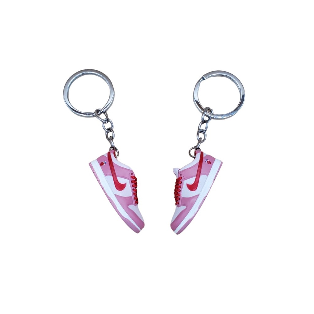 Nike SB Dunk Low Strange Love Keychain Set with box!